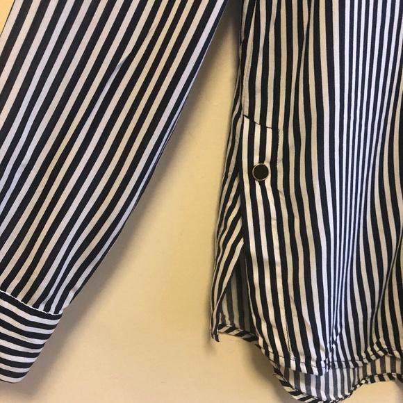 Zara blue & white stiped blouse - Picture 6 of 6